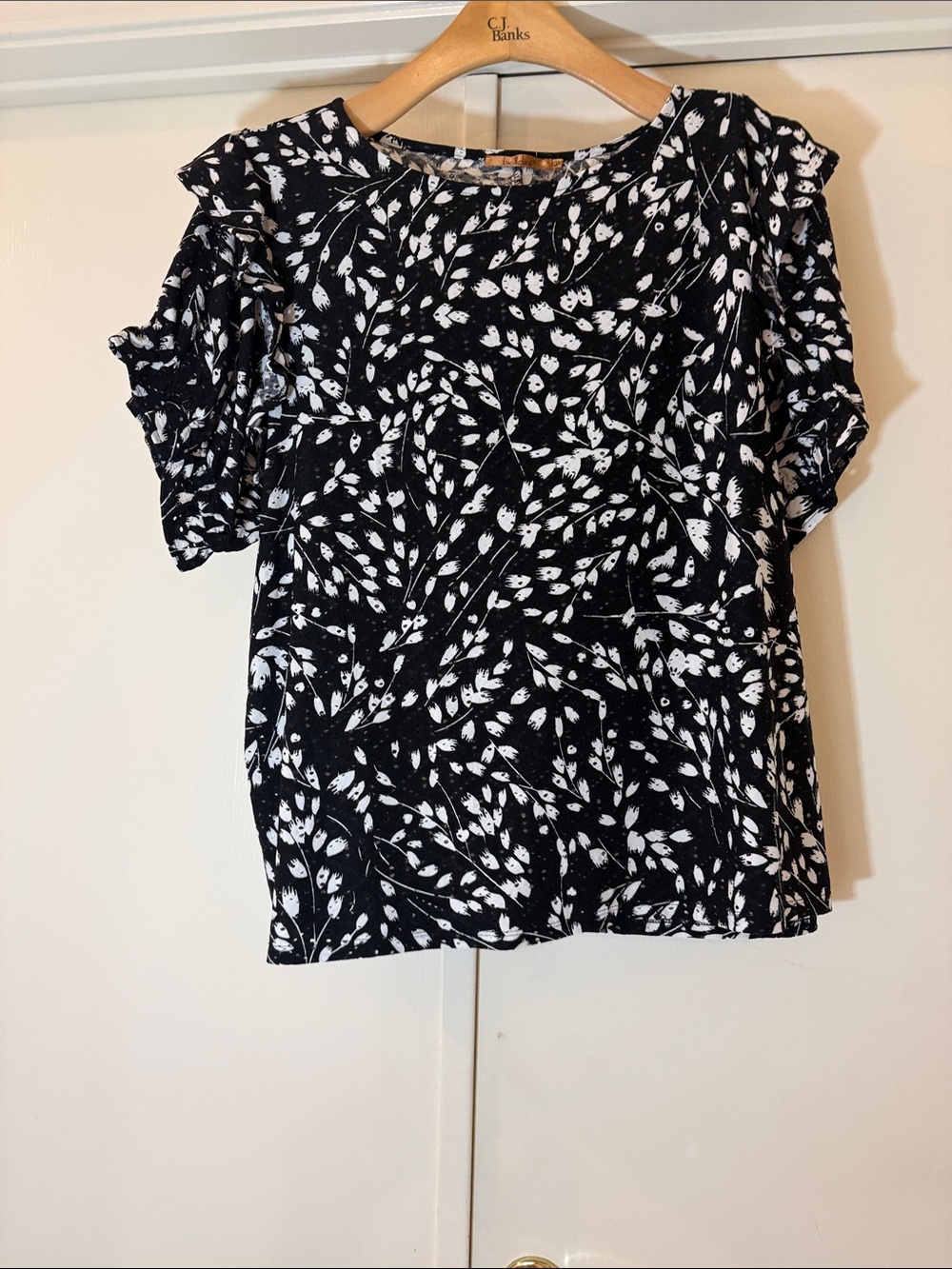 Belldini Black and White Leaf Print Ruffle Sleeve Blouse
